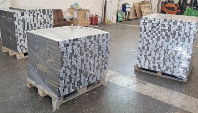 Митническите служители на МП Капитан Андреево задържаха 565 600 къса