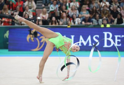 Ударен старт за Стилияна Николова втория ден на Световната купа в Милано