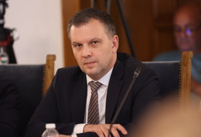 Министърът на правосъдието Николай Найденов поиска наказание за нотариуса Веселин