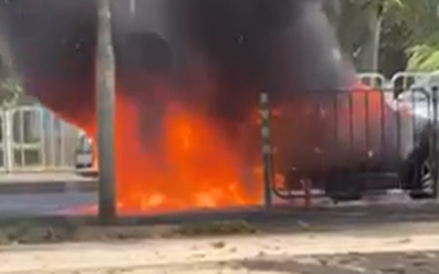 Автомобил се запали в центъра на Бургас