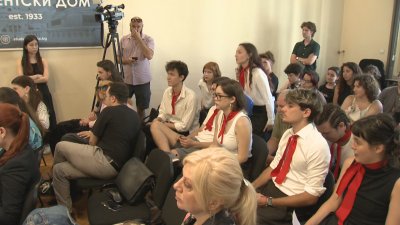 МОН организира среща между недоволните студенти от НАТФИЗ и ръкодовството на академията