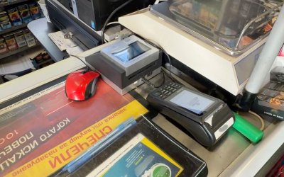 В Черноморец днес задържаха двама служители на Националната агенция за