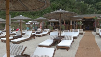 Плаж &bdquo;Черноморец" - диво място край Варна с кристална вода и живописна гледка