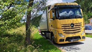 Служители на РУ- Чепеларе задържаха шофьор на камион с 1,3 промила алкохол