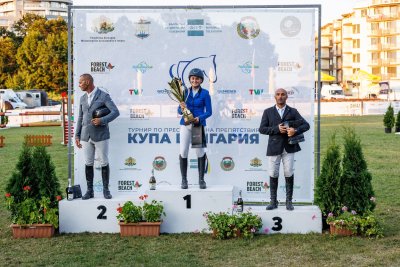 Елиза Чолакова тримуфира във втория турнир по прескачане на препятствия за Купа България в Приморско