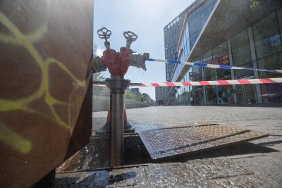 Шестима души загинаха при пожар в жилищна кула в центъра