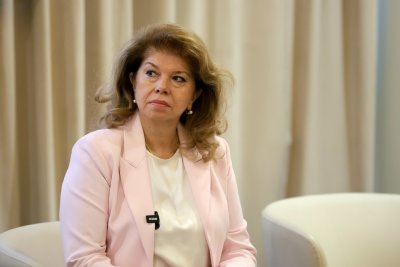България последователно отстоява позицията че войната в Украйна няма военно