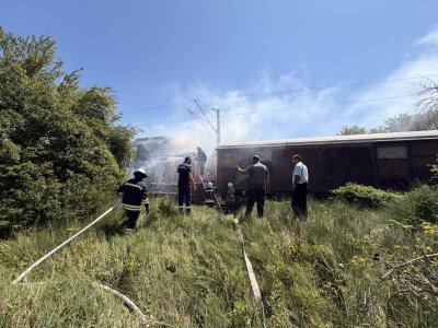 Дизелов локомотив се запали между гарите Бойчиновци и Мърчево