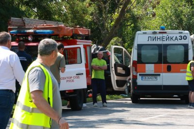 4 души сред тях и дете загинаха на място при