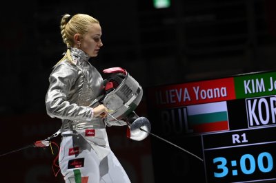 Йоана Илиева достигна до осминафиналите на световния шампионат по фехтовка