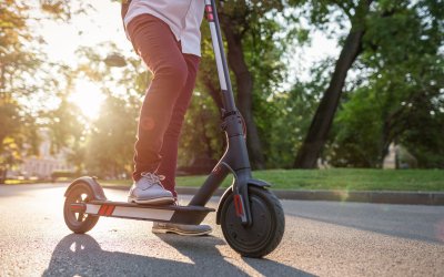 Two Teenagers Injured in Electric Scooter Crash in Montana
