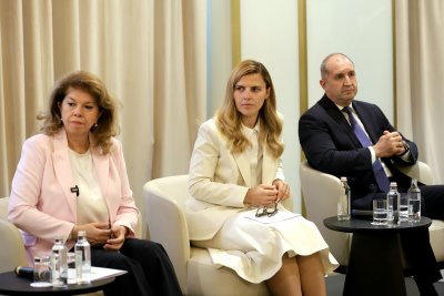 Премиерът Румен Радев обяви че в петък е била получена