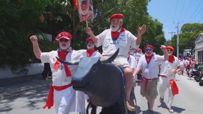 В памет на Хемингуей: Разходка с бикове и състезание за прилика