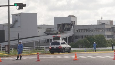 Броят на жертвите на труса в Япония достигна 28, все още се търсят оцелели