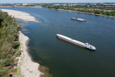 Заради критично ниските нива на р. Дунав в три сръбски общини е въведено бедствено положение