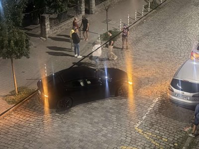 Повдигнаха обвинение на шофьора, блъснал паркирани автомобили на ул. "Иван Асен II" в София