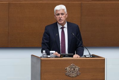 Министърът на отбраната отрече България да води преговори с Полша за закупуване на изтребители МиГ-29