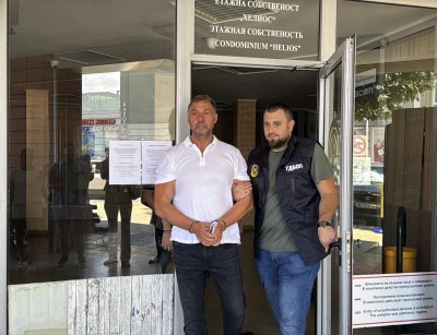 Прокуратурата повдигна обвинение на областния лидер на ДПС Христо Широков, той е извън страната