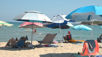 Сигнал до БНТ: Няма достатъчно свободна зона на Южния плаж в Китен?