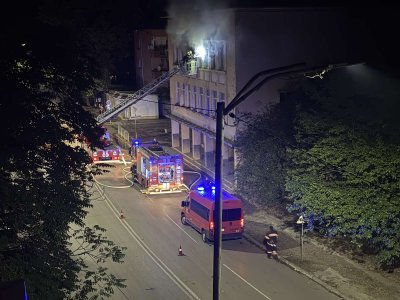 Пожар горя тази нощ в сградата на бившия механотехникум в Монтана