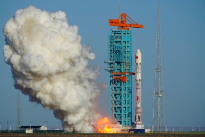 Космическа надпревара - успешна мисия на китайска частна компания
