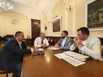 Земеделският министър: Ще изплатим 30% авансово обвързана подкрепа още в началото на есента