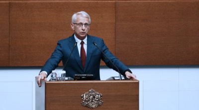 Ако няма убедителен отговор на ръста на цените и борбата с олигархията, зимните месеци ще бъдат горещи, заявиха от &bdquo;Продължаваме промяната&ldquo;