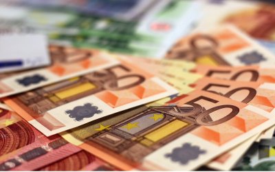 660 евро минимална заплата през 2027г.: Вдигат максималния осигурителен доход на 2400 евро