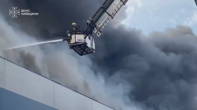 Русия порази фармацевтичен склад край Киев, един човек загина в Днипро