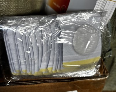 Варненски митничари задържаха 85 000 контрабандни пластира за отслабване
