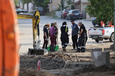 Струмяни се опитва да се върне към нормалния живот седмица след наводнението