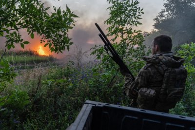 Ветерани от спецслужбите на западни армии обучавали руски бойци в бойни лагери в България и Сърбия
