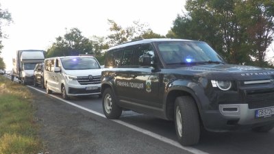 Задържаният в Бургас наркотик е рекордно количество, задържано извън пристанище или граничен пункт, каза Антон Златанов