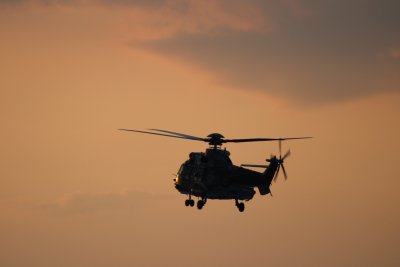 Военни с хеликоптер "Bell 206" се включиха в издирването на парапланерист в Стара планина