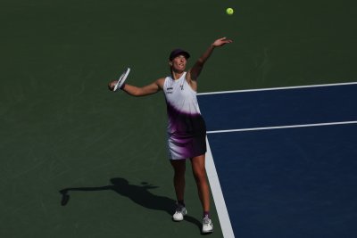 Ига Швьонтек си осигури място в четвъртия кръг на US Open