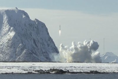 Европейски космически пробив: Германска компания успешно изведе спътници в орбита