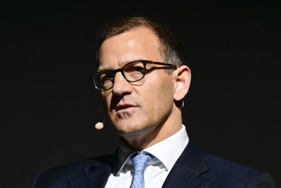 Даниел Кретински стана най-големият акционер в Уест Хям с дял от 46%