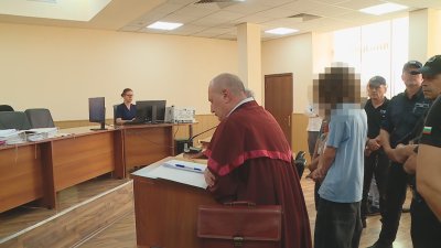 Решават дали да гледат отново мярката на момчета от втората група, обвинени за убийството на Младежкия хълм