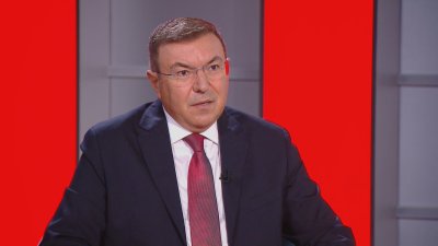 Костадин Ангелов: Нито един партиен кандидат не може да бъде обединител на нацията