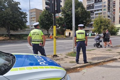 Засилено полицейско присъствие около училищата в София