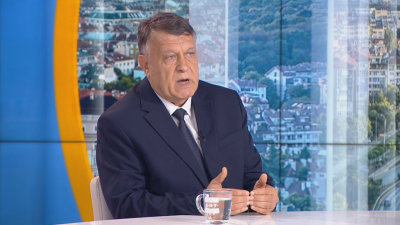 Георги Вълчев: Образователната система обрасна с много помагала, които отказват децата да мислят