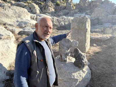 Нови находки на Перперикон: Открити са фрагменти от антични статуи