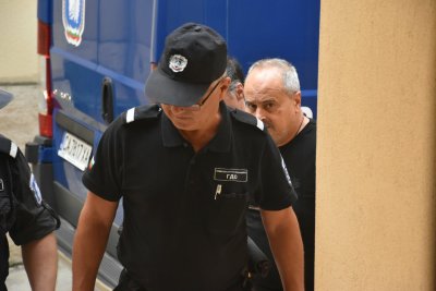 Съдът в Хасково опредили Парични гаранции за обвинените в отклоняване на ментета, заловени на границата