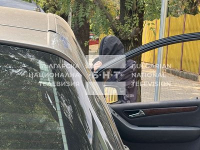 Пред детска градина: Заловиха млада жена за притежание на няколко вида наркотици