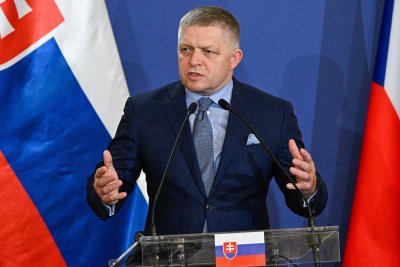 Премиерът на Словакия: Цените на горивата са основание за свикване на среща на върха на ЕС