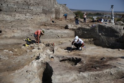 New Discoveries at 'Provadia - Saltworks': Houses with Murals and Beer Production Dating Back Nearly 6,500 Years