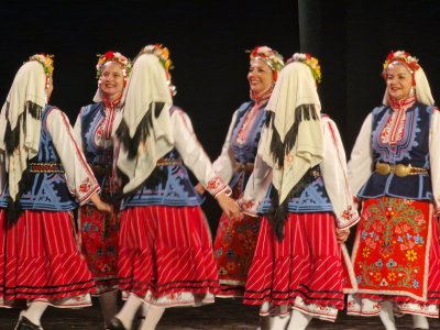 С галаконцерт закриват Фестивала на българските фолклорни състави от чужбина &bdquo;Бургас ни събира&ldquo;