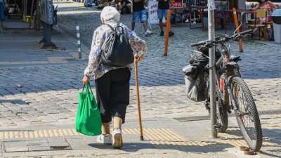 Размерът на доходите ни: Получаваме около 60% от заплатата си след пенсиониране