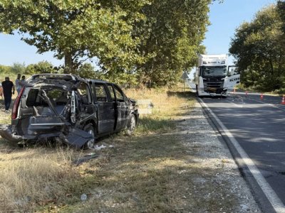 Верижна катастрофа между Пазарджик и с. Звъничево, жена е в болница