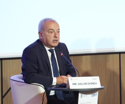 Гълъб Донев: Ръстът на цените не е заради еврото, високата инфлация съвпадна с приемането ни в еврозоната
